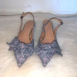 Cute small heel shoes